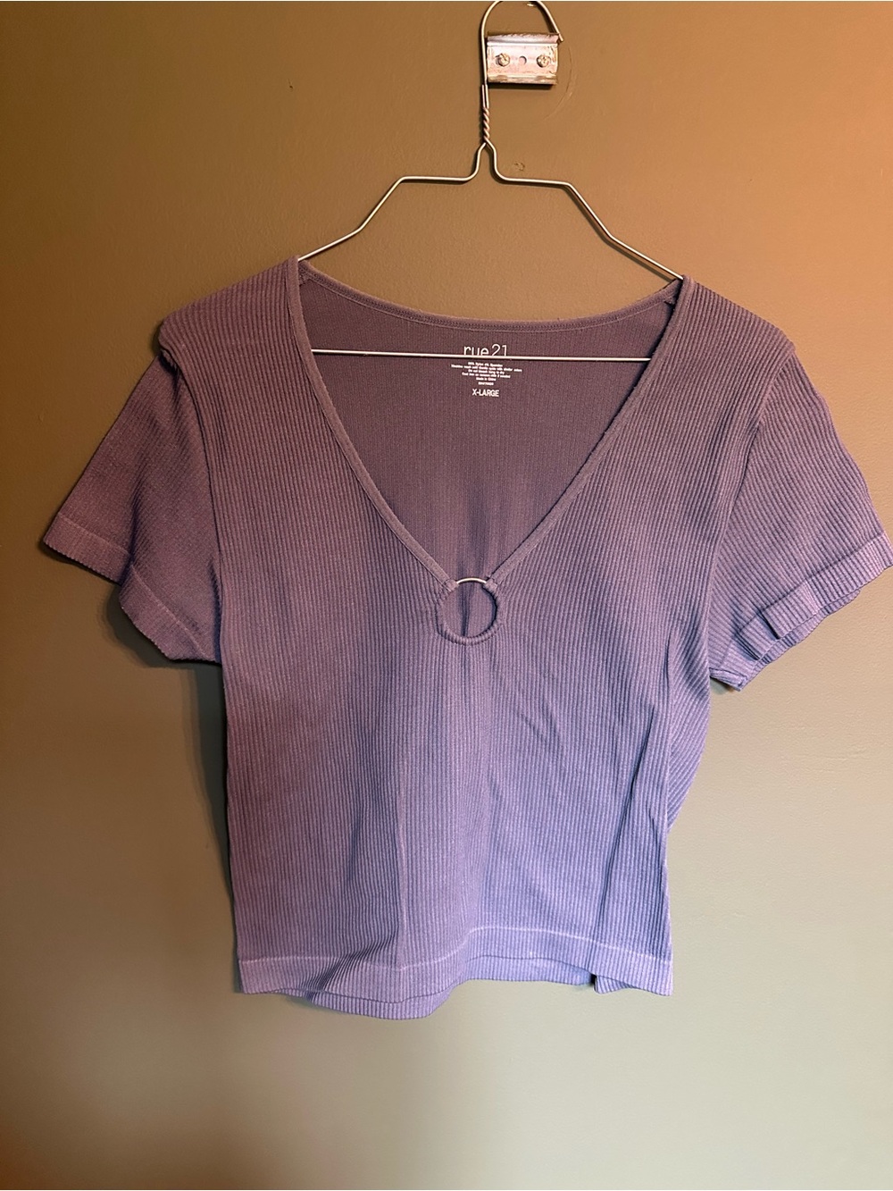 Rue21 Lavender V-Neck Ribbed Crop Top with Ring